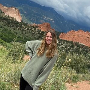 Meet your Posher, Macy